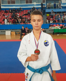 44054712_2297482073613311_8220663461487575040_n