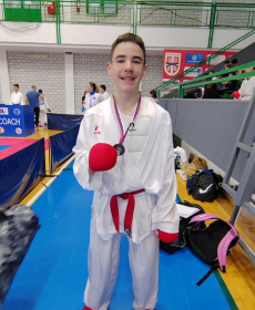 344586843_1880104532355519_8422134312204679457_n