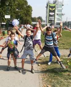 42296307_10155865133640687_2611988127748718592_n