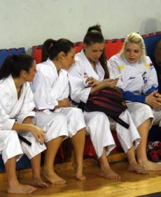 1513303_741312129230321_19700441_n